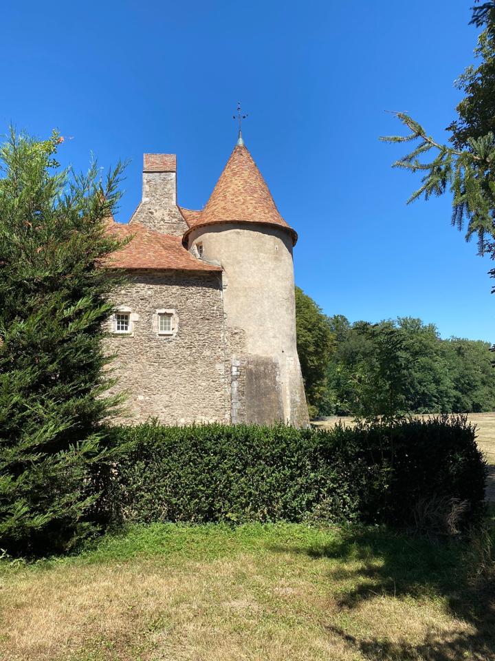 Hôte GreenGo: Dépendances du Château de Saint Quintin sur Sioule - Image 34