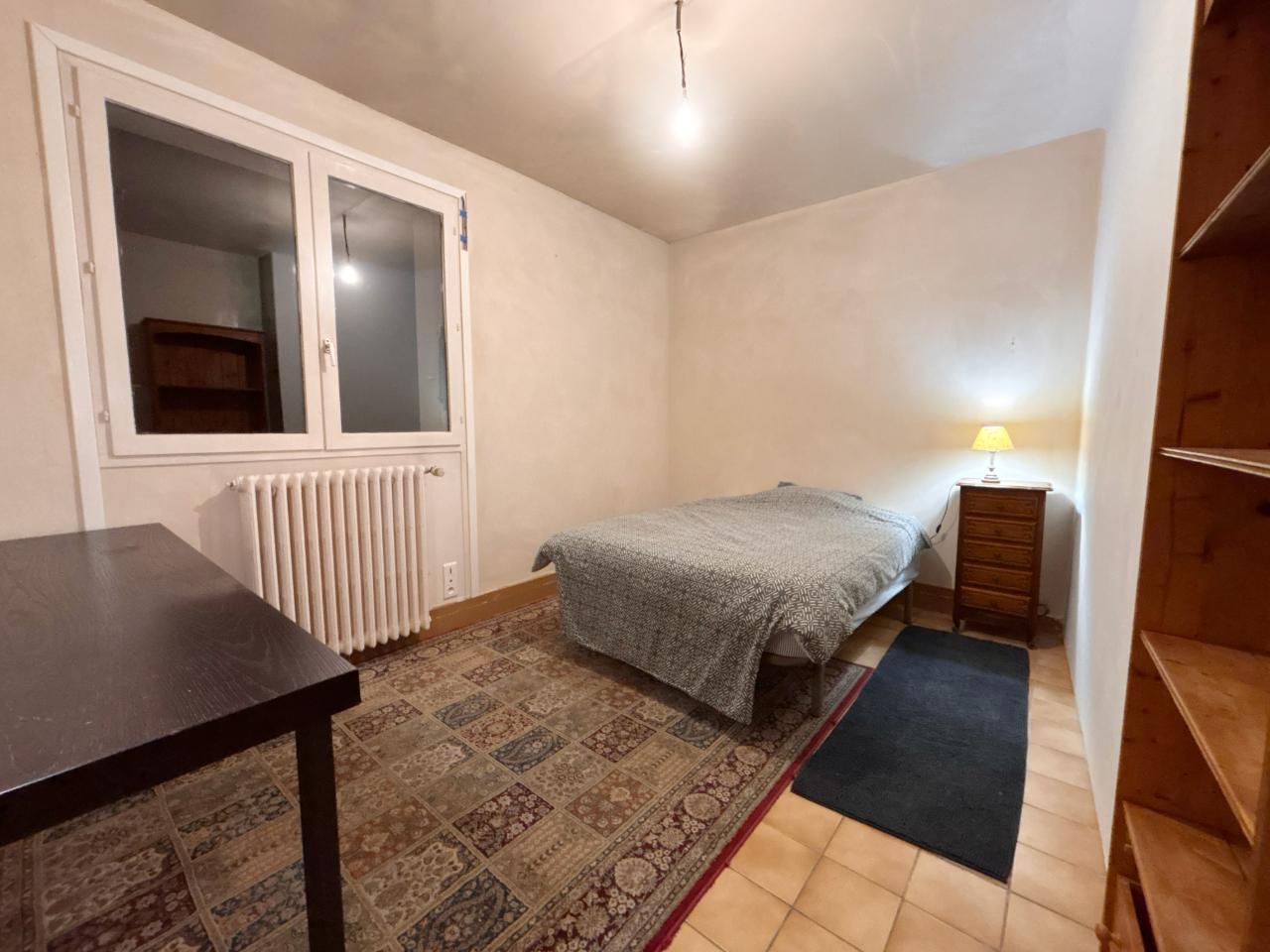 Ancienne auberge en meulière du Xviiie siècle aux confins de la région parisienne