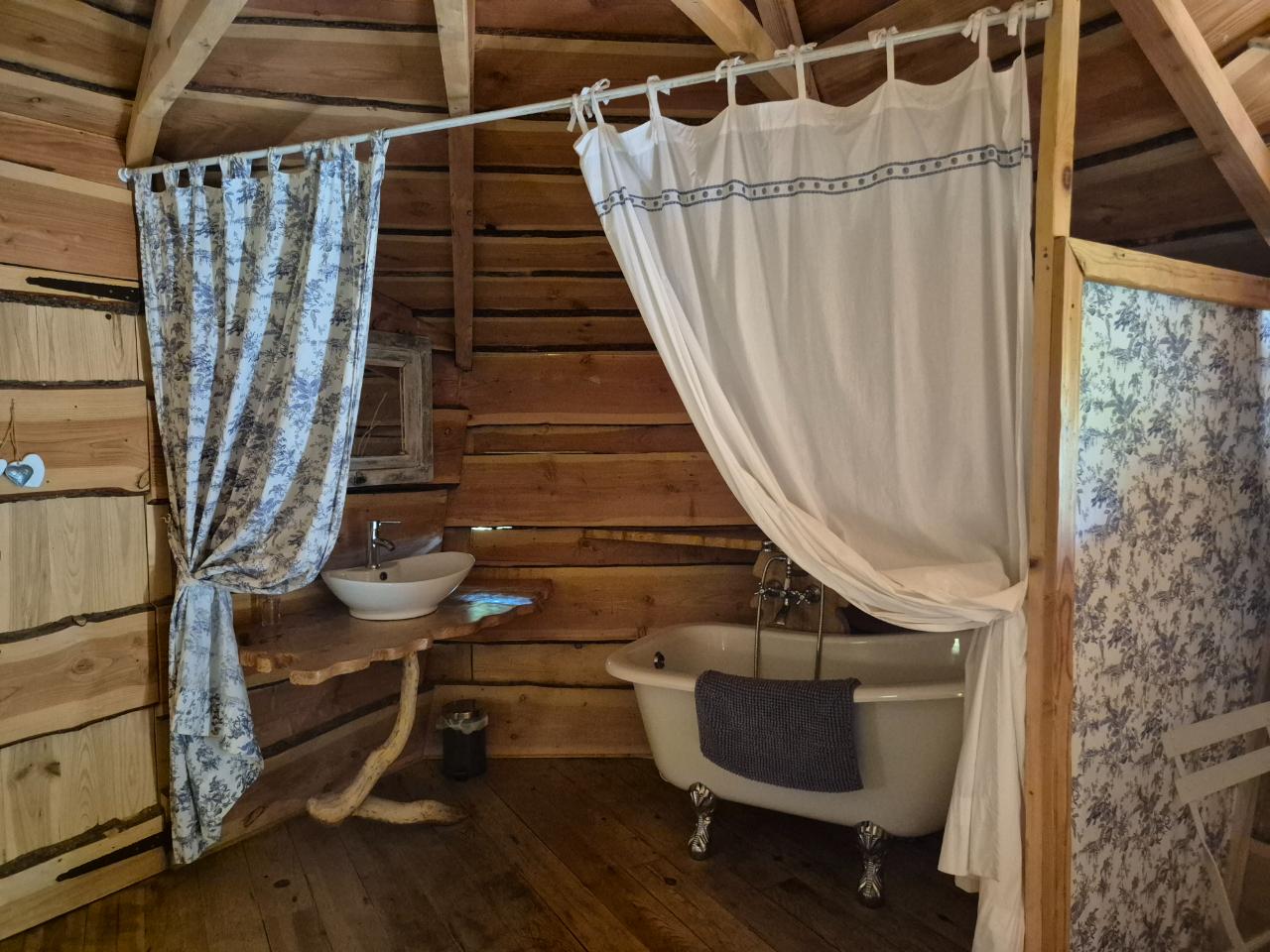 GreenGo Logement insolite Auvergne-Rhône-Alpes Évasion