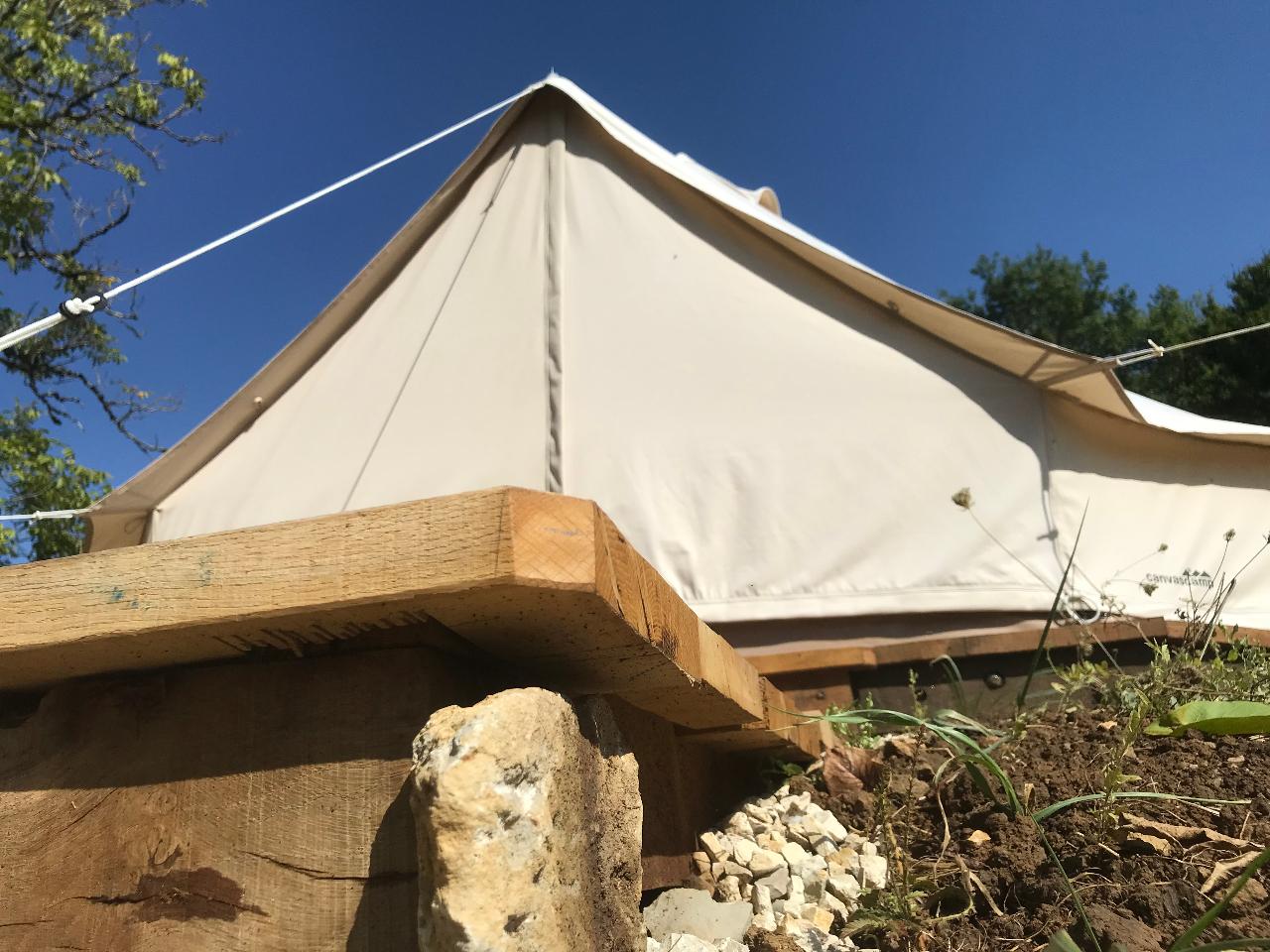 Hôte GreenGo: Petit Camping Vallon de Laborie - tentes equipées - Image 5