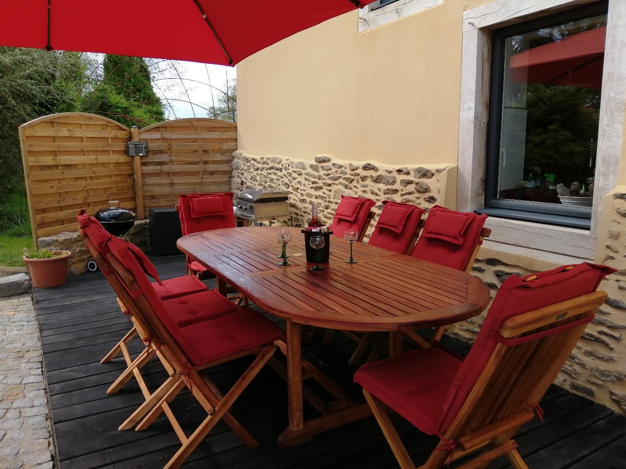 Gite de Charme famille avec poêle à bois, jardin, sauna