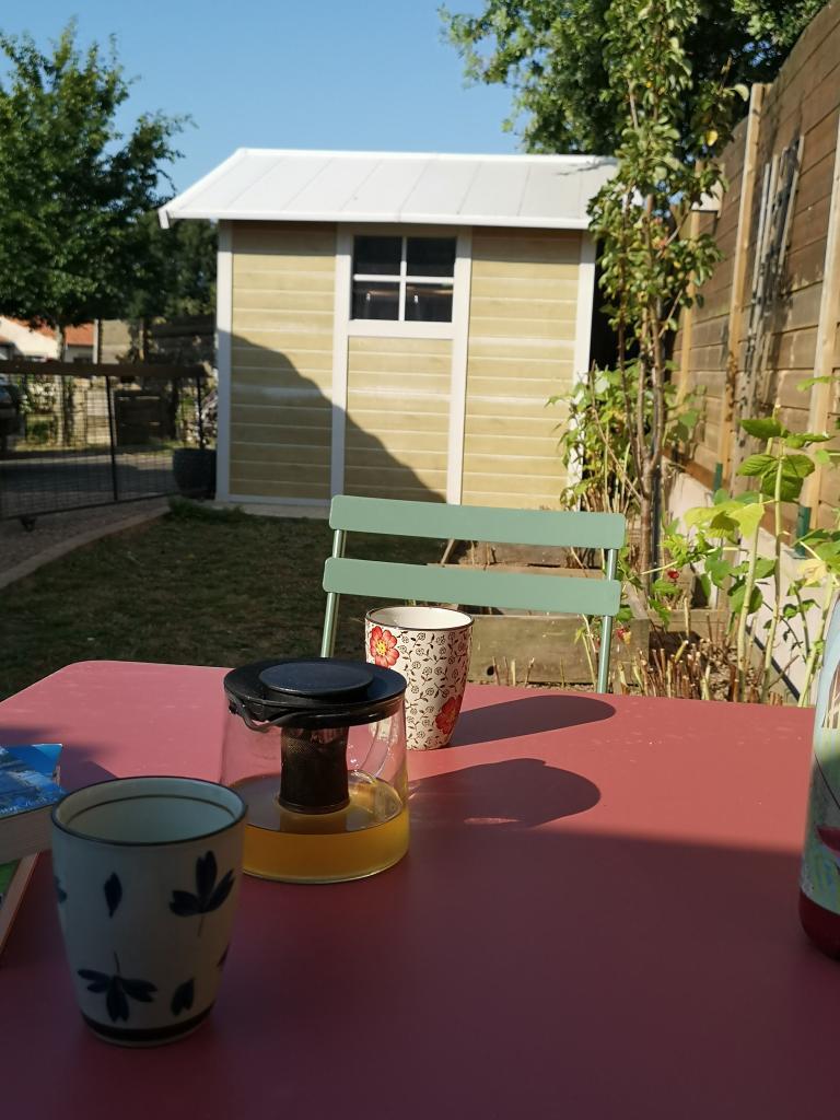 GreenGo Logement cosy inspiré Tiny House avec jardin privatif, compost & poules – 20 min Puy du Fou