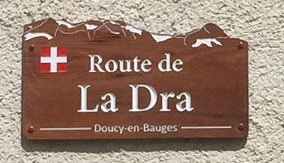 Chalet en bordure du sentier GR 96