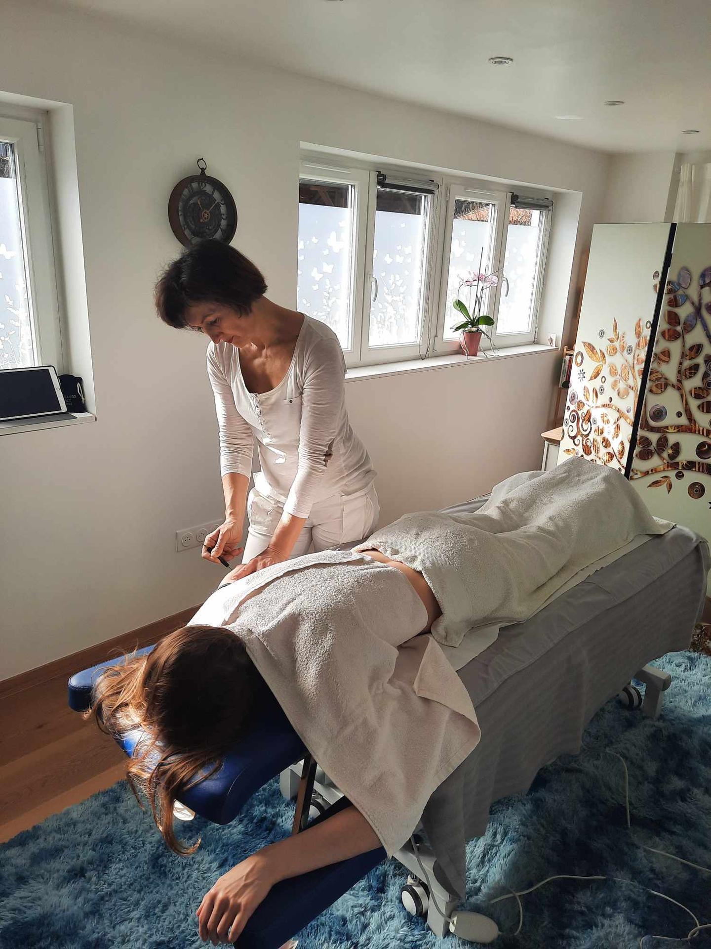 Massages jambes/ dos/ ventre