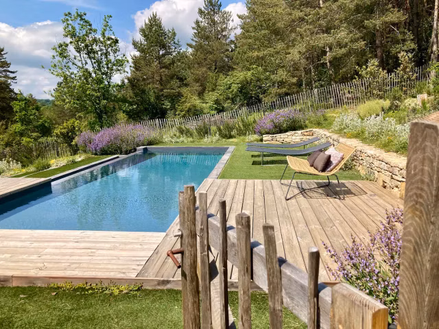 Piscine avec vue imprenable sur Vallée de la Dordogne