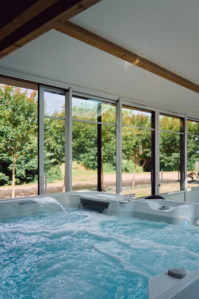 Jacuzzi