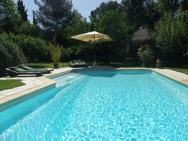 Piscine partagée avec les propriétaires