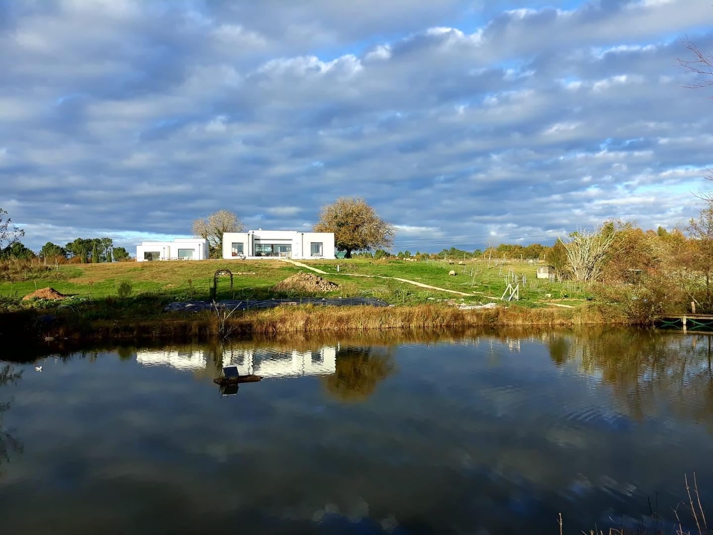 Lac et nature préservée