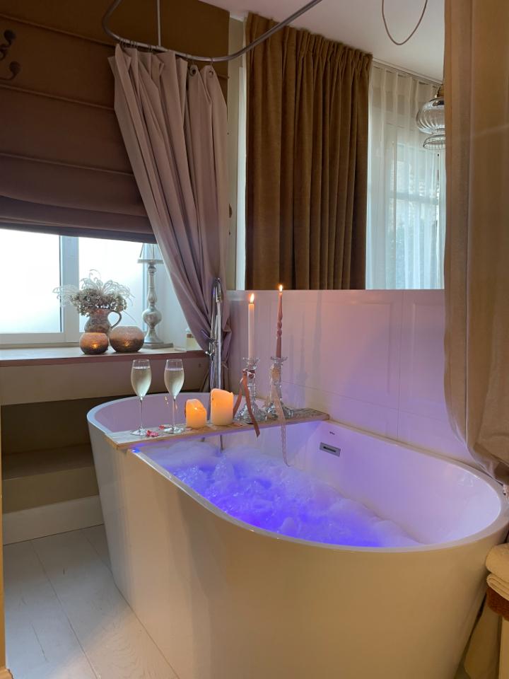 Moment détente dans la baignoire Spa