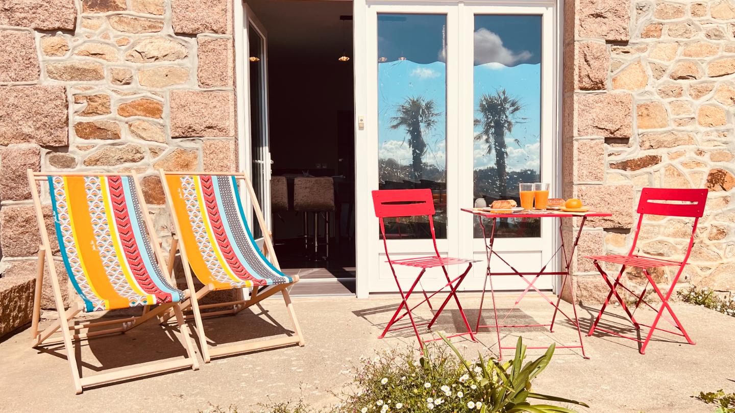 Vue mer depuis l'appartement et la terrasse