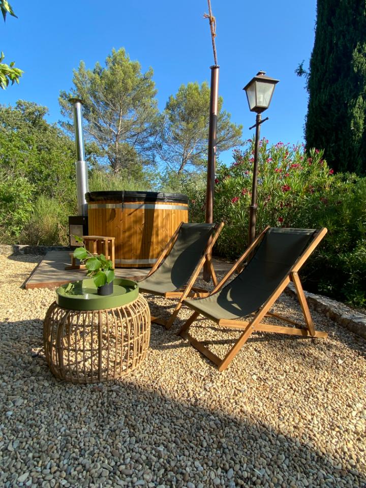 Bain nordique chauffé en bois