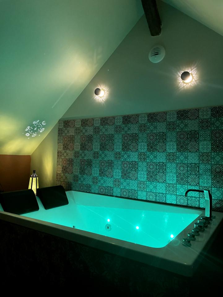Jacuzzy