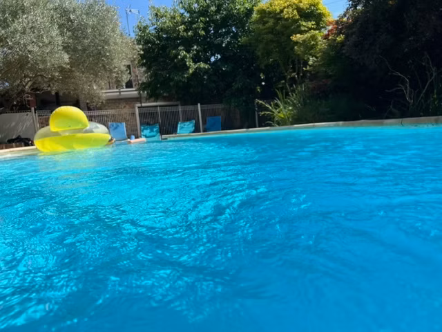 Piscine extérieure privative