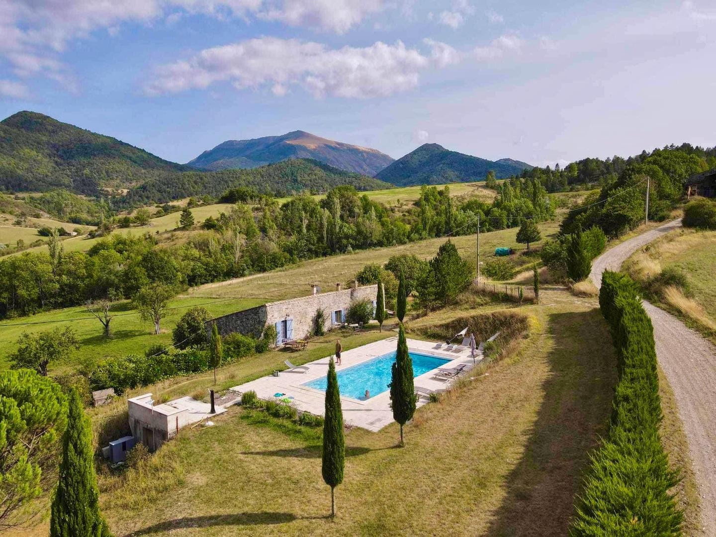 Vue panoramique sur Montagne d'Angèle et Couspeau