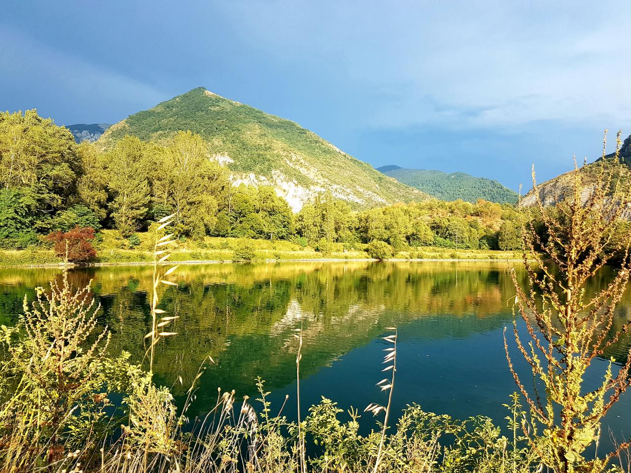A deux pas du lac de Géry