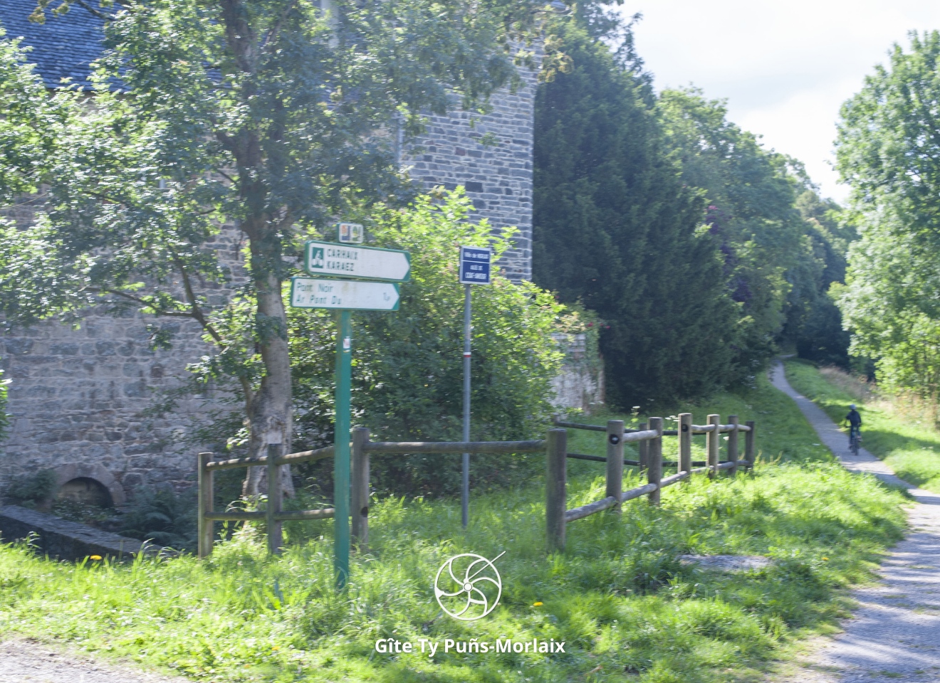Situé au bord de la Vélodyssée (Label Accueil vélo)