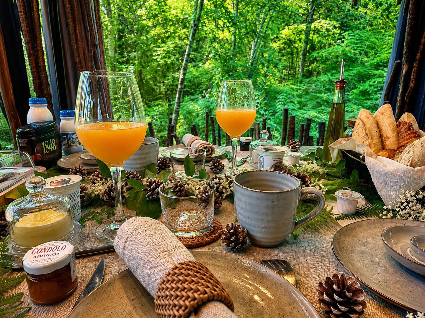 Petit-déjeuner Brunch aux produits sélectionnés