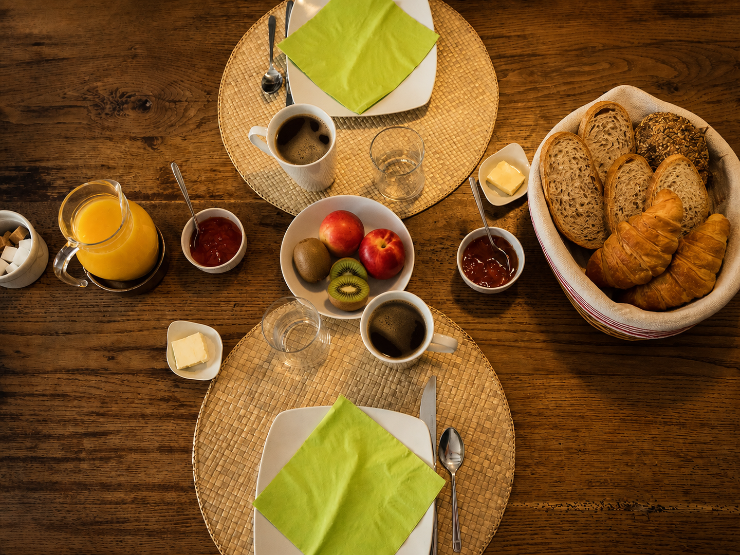 Petit-déjeuner copieux, sain et local