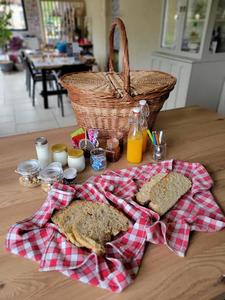 Panier Petit Dejeuner et Plateau Dinatoire