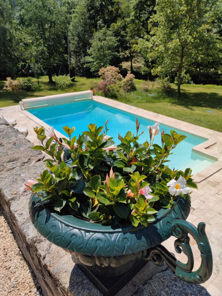 Piscine chauffée 28° de juin à septembre.