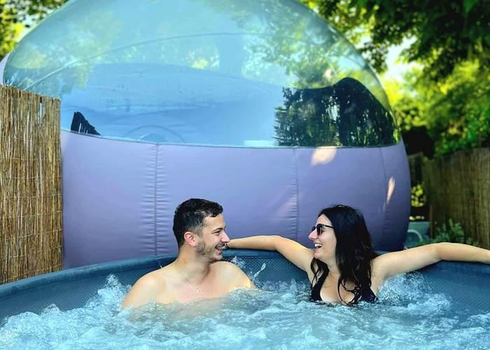 Jacuzzi privatif sur la terrasse