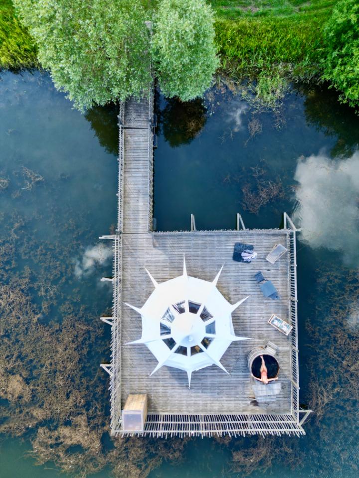 Se délasser au bord de l'eau