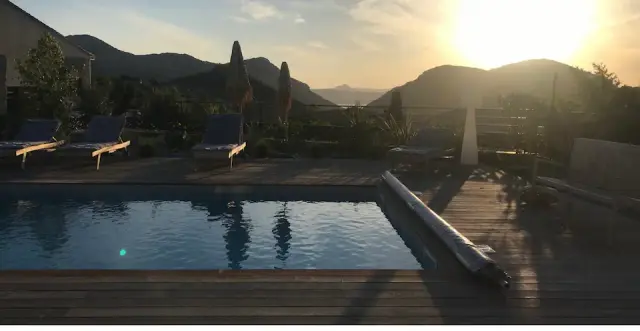 Logement GreenGo: Magnifique Villa avec piscine vue Mer et Montagnes