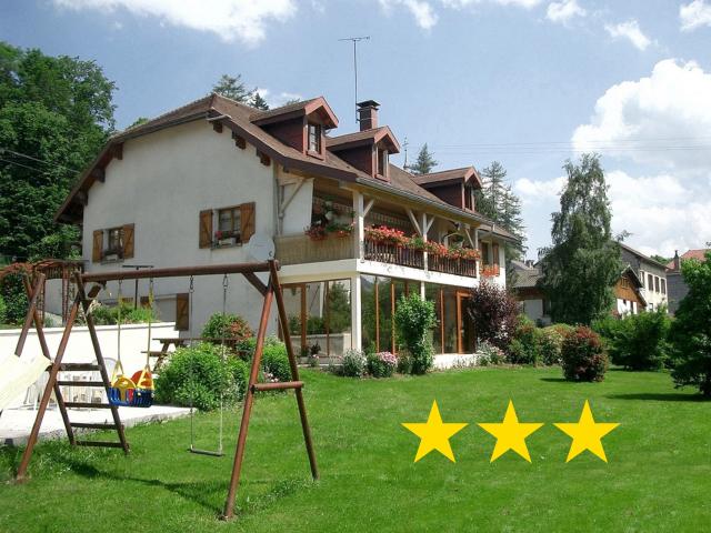 Logement GreenGo: Gîte 1804 Montagnes du Jura avec Spa et Sauna, classé 3 étoiles