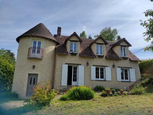 Logement GreenGo: Belle maison ensoleillée au calme