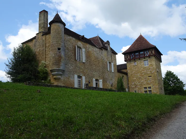 Logement GreenGo: Château à Gourdon dans le Lot