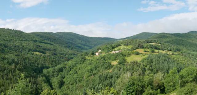 Logement GreenGo: Se ressourcer au cœur de l'Ardèche verte