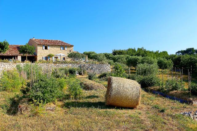 Logement GreenGo: Bergerie nature entre vignoble et oliveraie