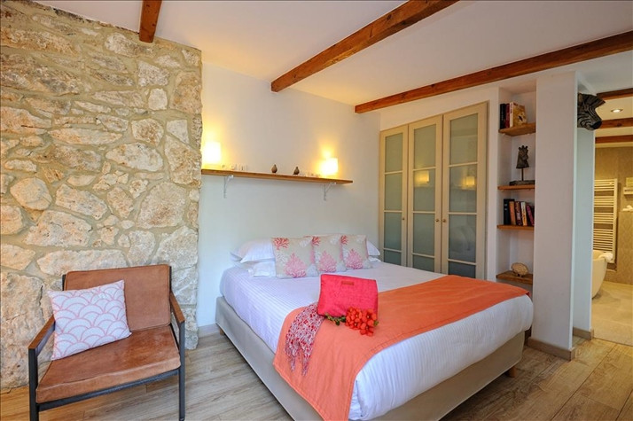 orderedImageAlt_accommodation_default