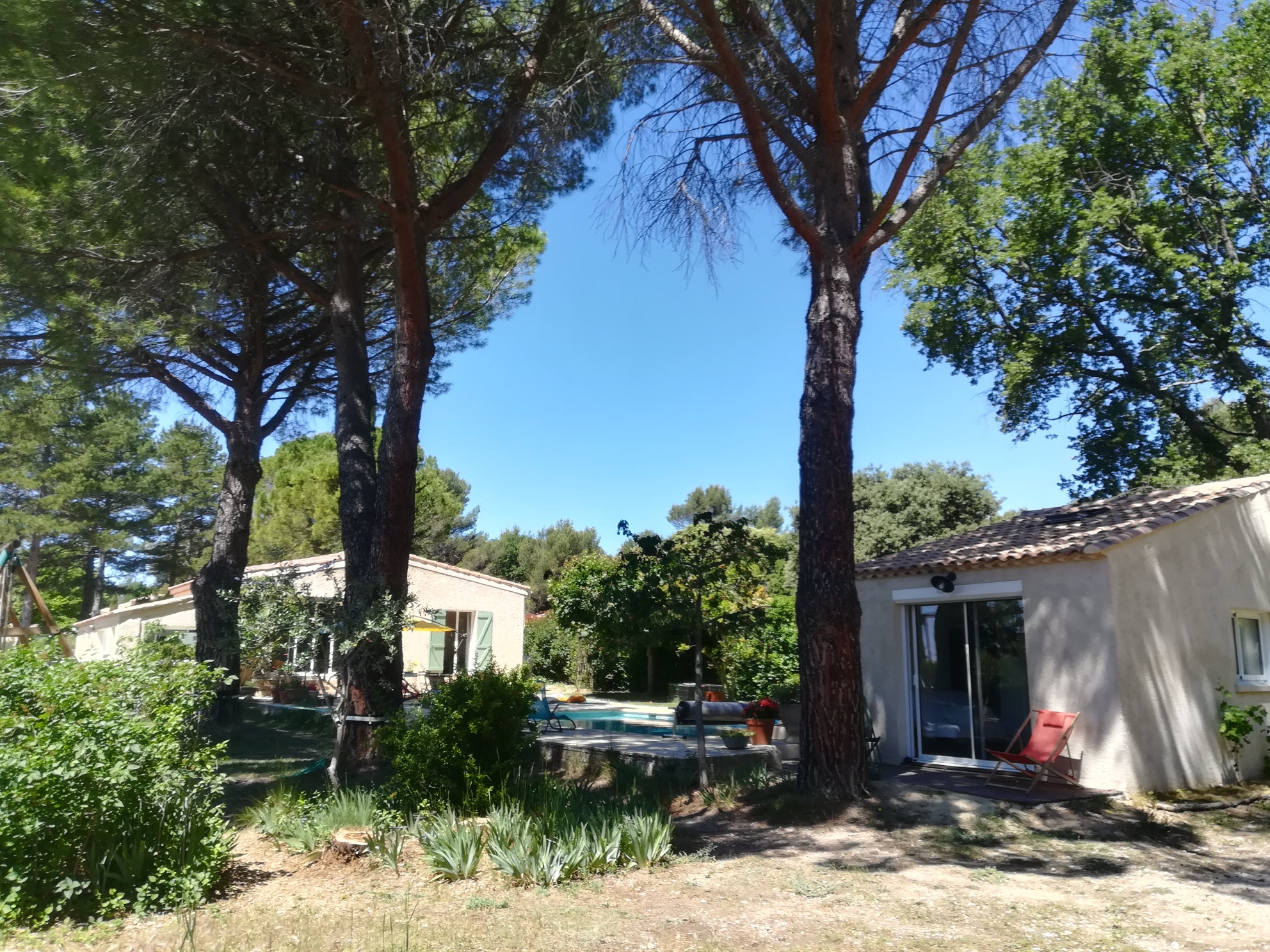 Logement GreenGo: Charmante maison avec piscine au pied du Luberon