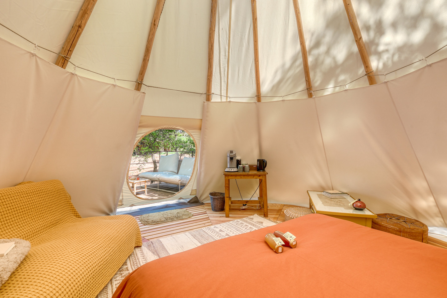 GreenGo Tipi à Roussillon Luberon