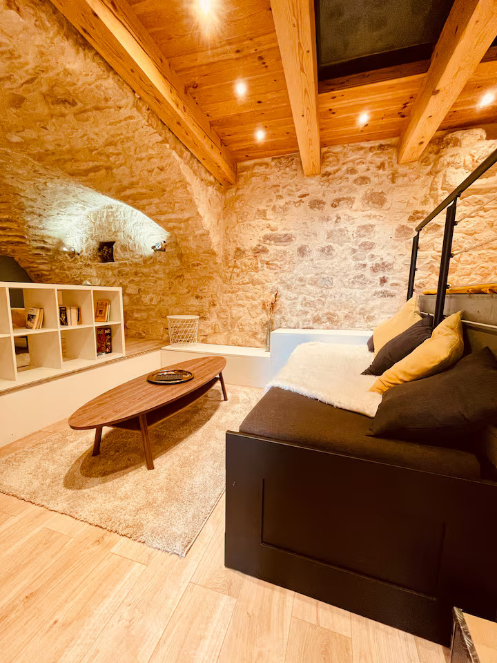 Logement insolite Hérault À la campagne