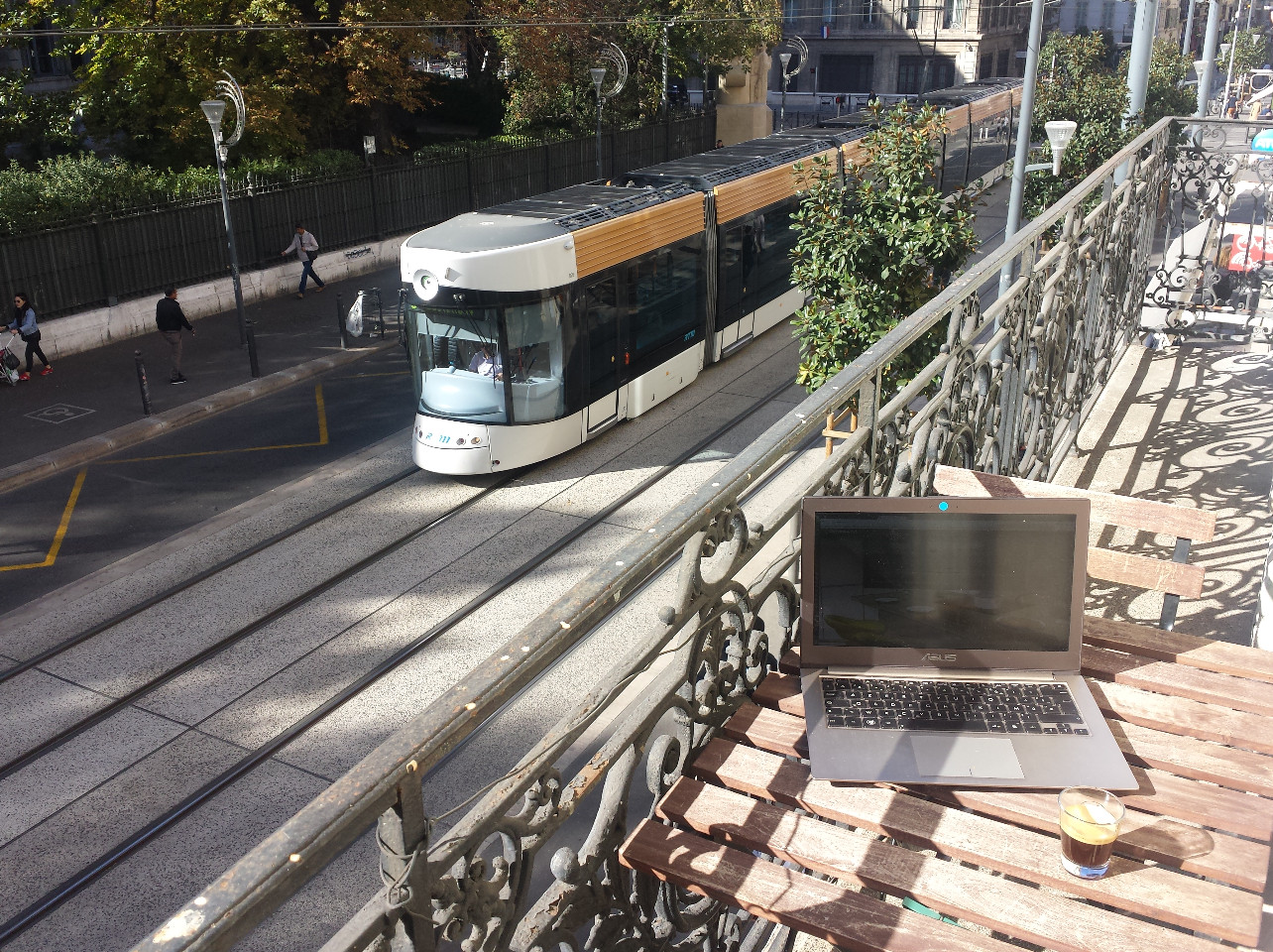 Logement GreenGo: Chambre sur cour et balcon sur jardin