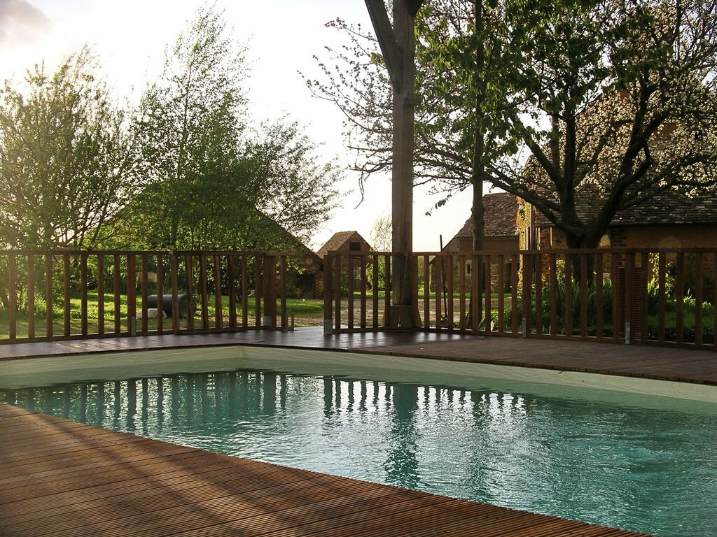 GreenGo Charmante longère sarthoise avec grand jardin paysager et piscine au sel