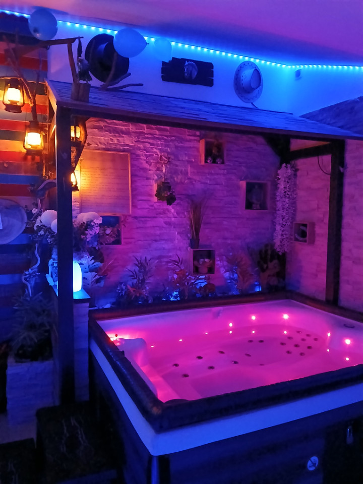 Far West Secret – Love Room & Spa Privatif