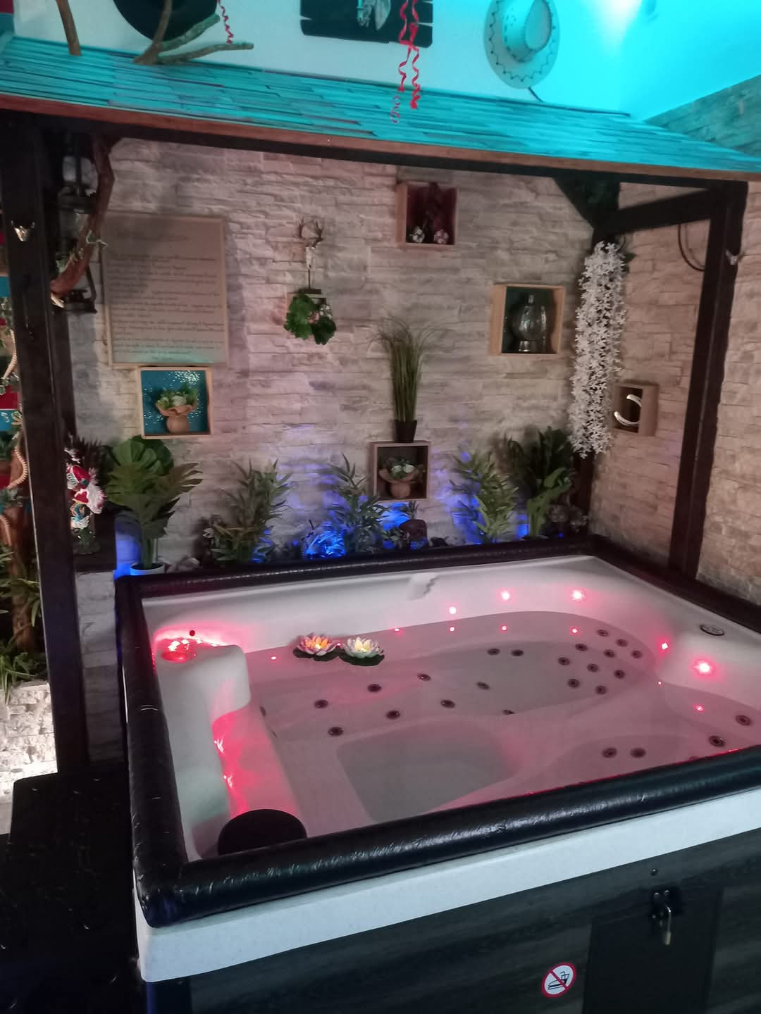 GreenGo Far West Secret – Love Room & Spa Privatif