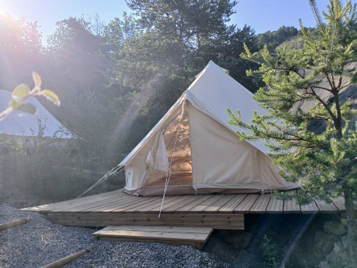 Camping insolite pleine nature