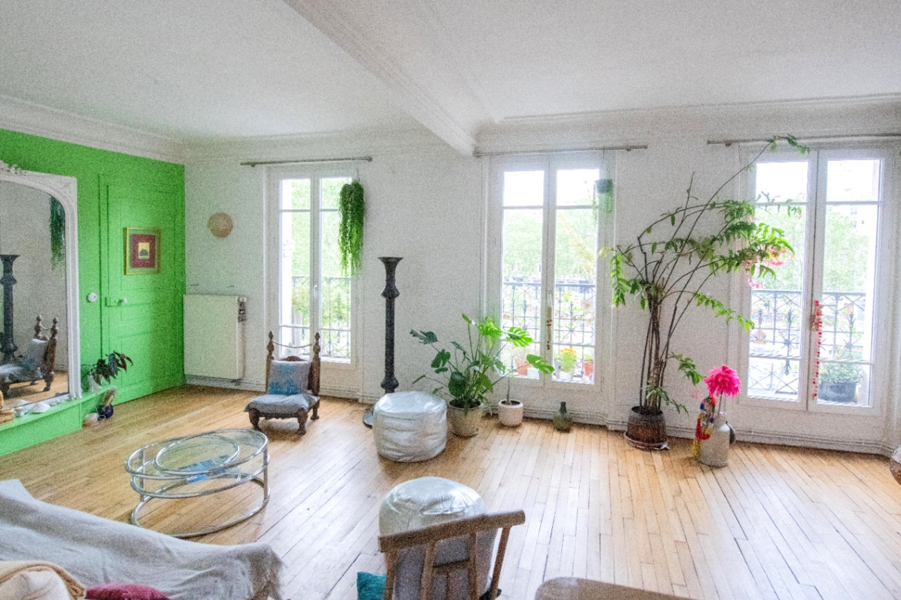 GreenGo Campagne à Paris Vue sur l'eau, les arbres, le ciel
