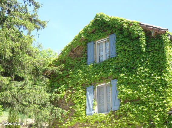 GreenGo Grange authentique avec terrasse et rivière entre Tarn et Aveyron