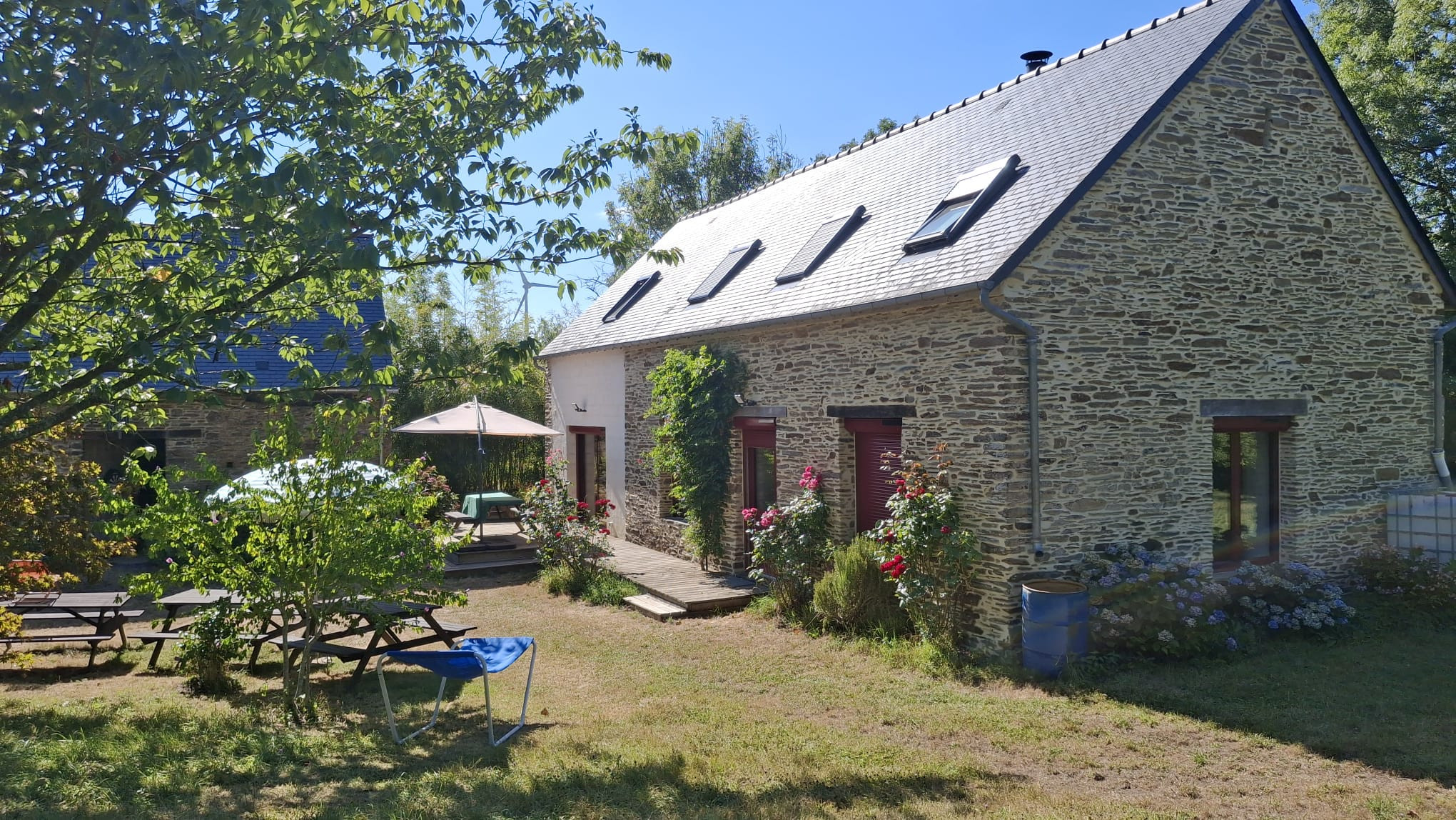 La jolie maison en pierres de Fred et Flo