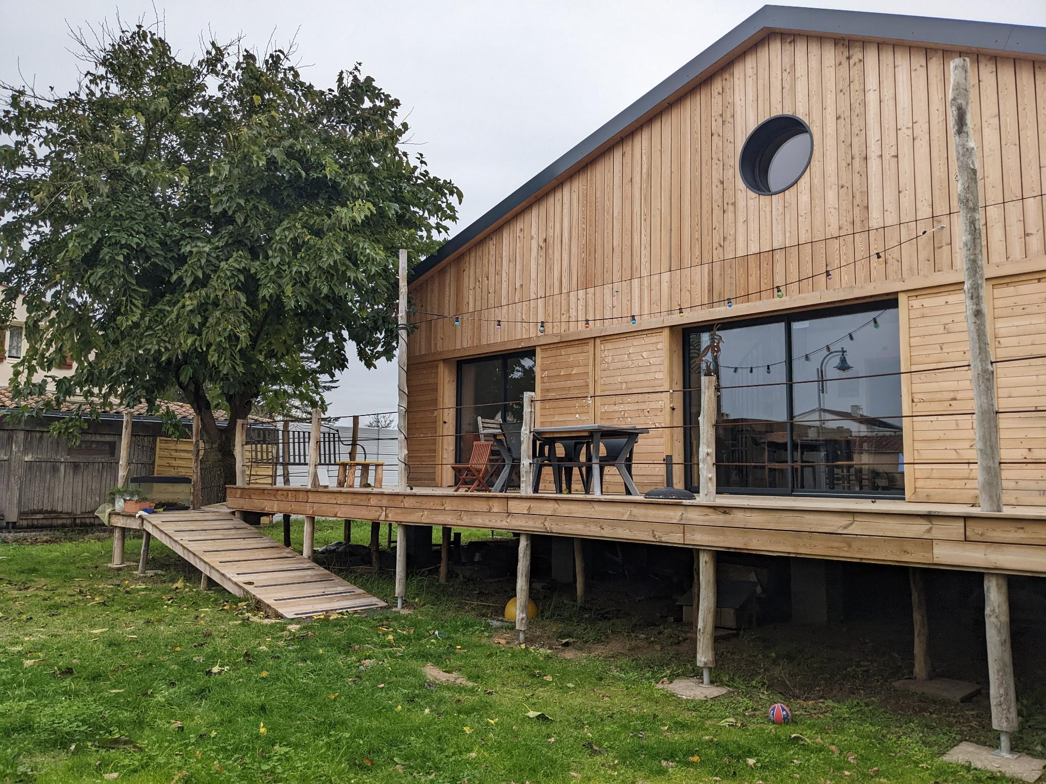 Hôte GreenGo: À 5 min des plages, Eco-Villa en bois au calme, idéal pour les familles