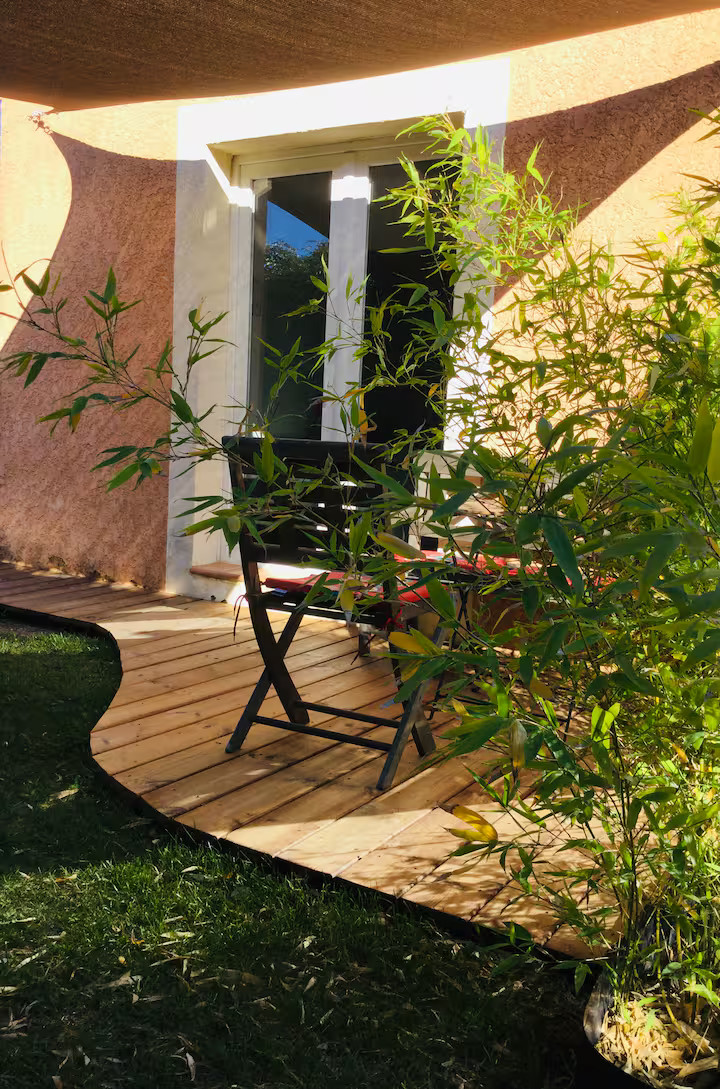 Petite Chambre indépendante avec jardinet