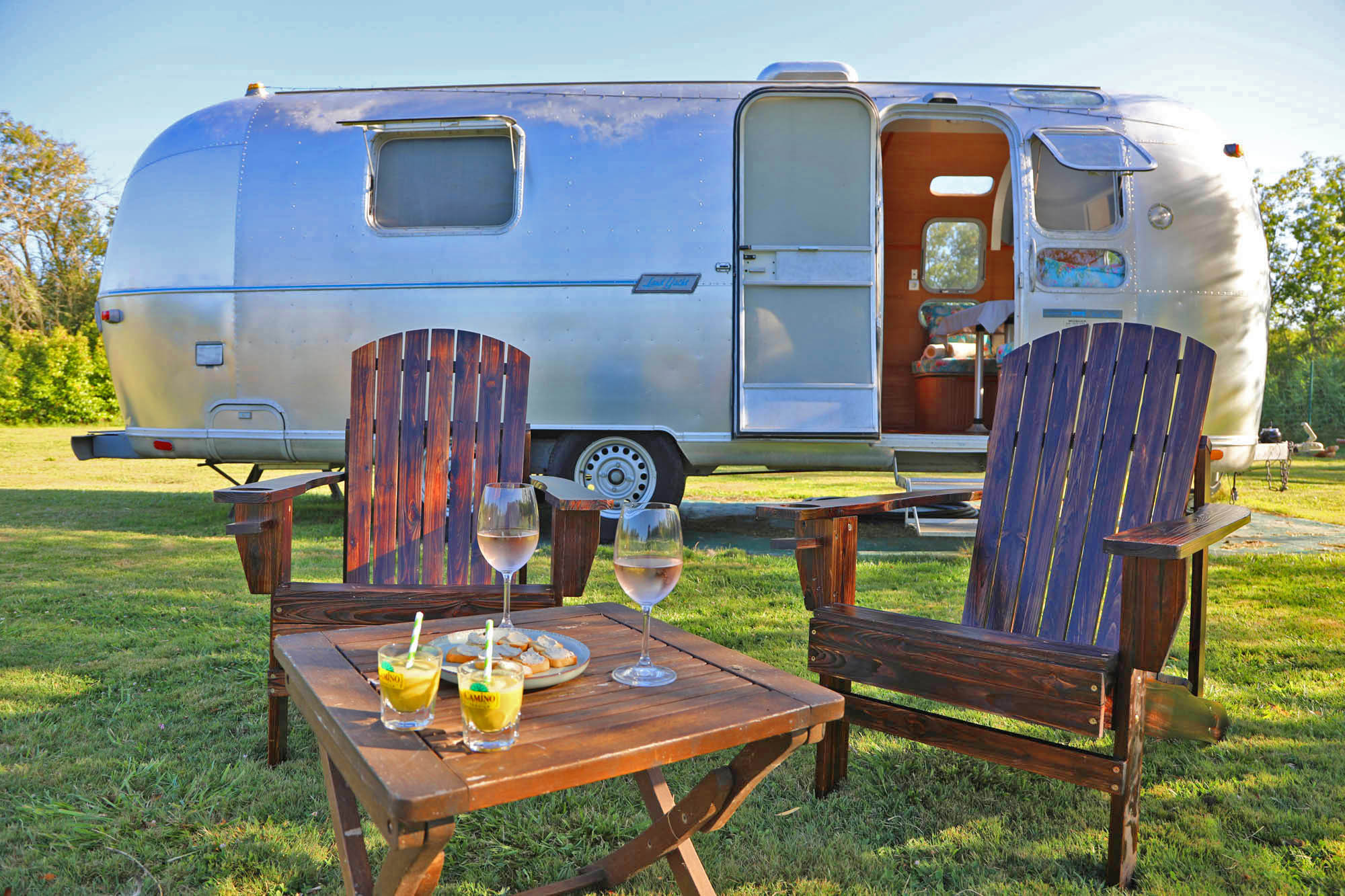 GreenGo Caravane Airstream au bord du Lac