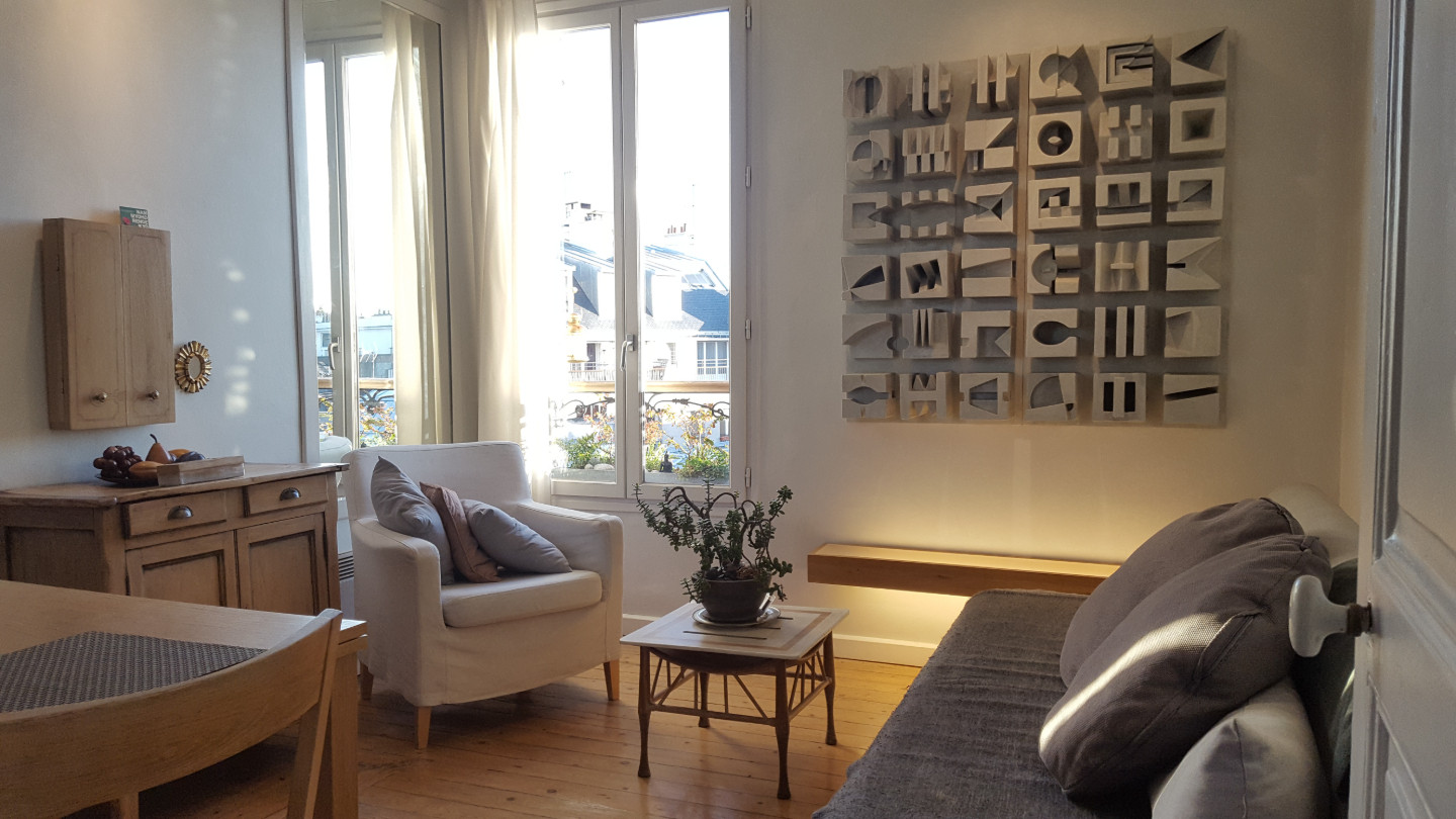 The Romatic little flat in Montmartre