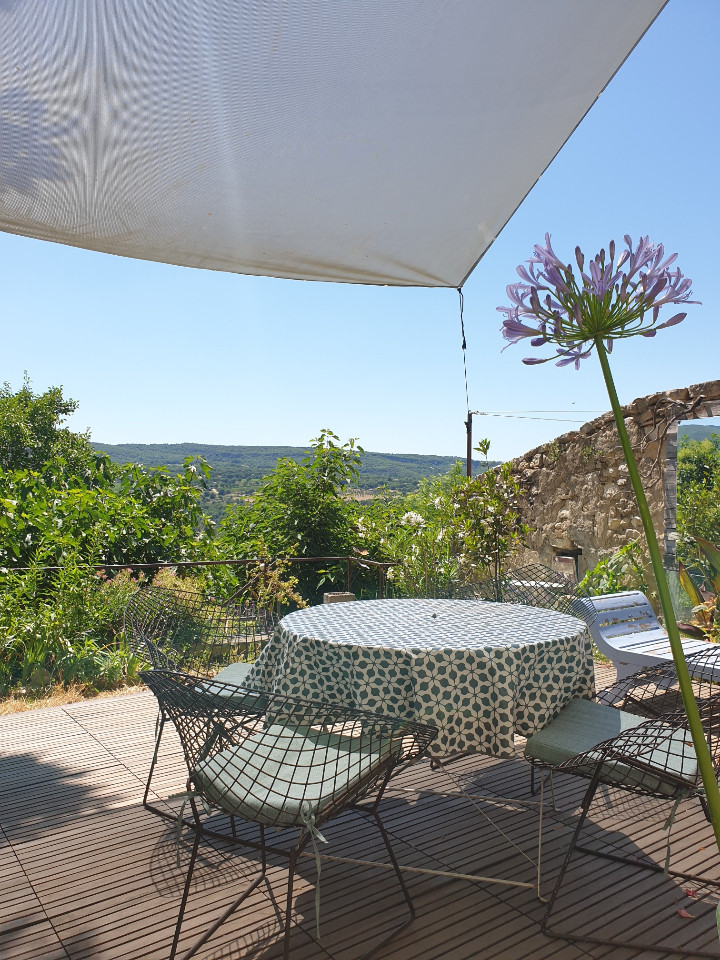 Logement GreenGo: Luberon, maison d'artistes, vue incroyable