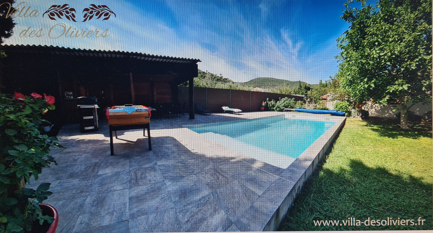 Villa individuelle avec Piscine et Jardin privé entre terre et mer proche d'un village catalan